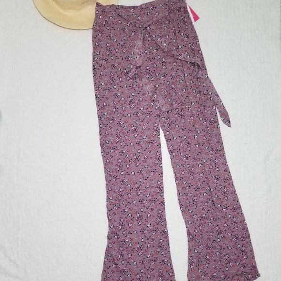 Xhilaration Pants - Floral Pants Paperbag- High Waist Wide-Leg